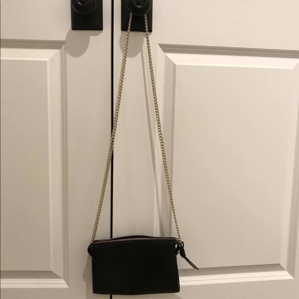 Clutch with metal string